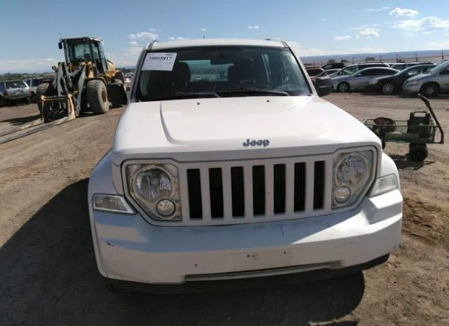 Photo 5 VIN: 1J4PN2GK1AW182822 - JEEP LIBERTY 