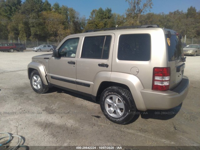 Photo 2 VIN: 1J4PN2GK1BW506112 - JEEP LIBERTY 