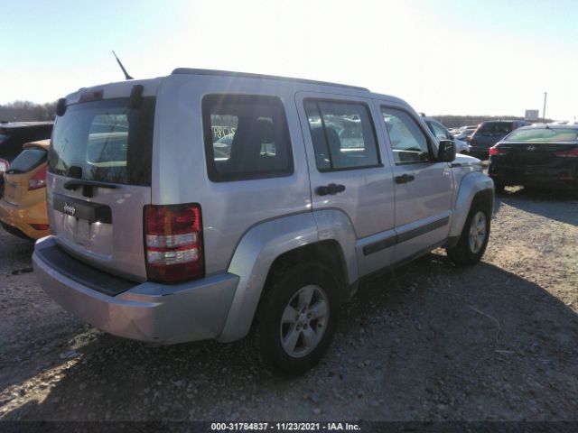 Photo 3 VIN: 1J4PN2GK1BW554032 - JEEP LIBERTY 