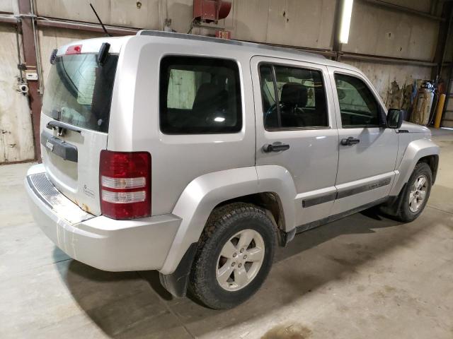 Photo 2 VIN: 1J4PN2GK1BW579447 - JEEP LIBERTY 