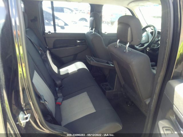 Photo 7 VIN: 1J4PN2GK2AW105859 - JEEP LIBERTY 