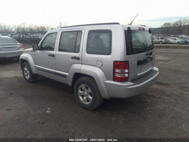 Photo 2 VIN: 1J4PN2GK2AW113234 - JEEP LIBERTY 