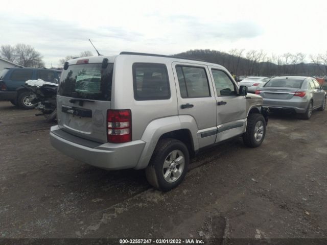 Photo 3 VIN: 1J4PN2GK2AW113234 - JEEP LIBERTY 