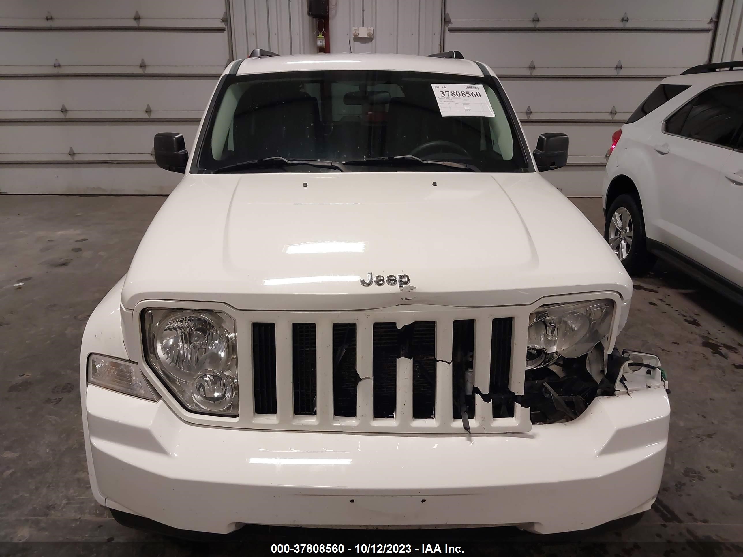 Photo 11 VIN: 1J4PN2GK2AW130051 - JEEP LIBERTY (NORTH AMERICA) 