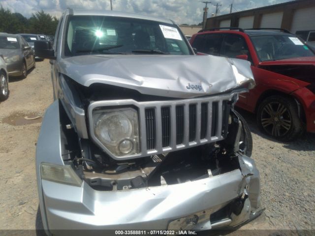 Photo 5 VIN: 1J4PN2GK2AW132074 - JEEP LIBERTY 