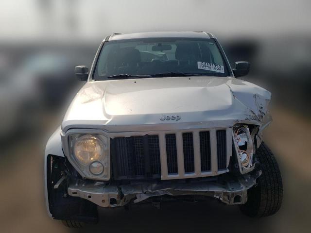 Photo 4 VIN: 1J4PN2GK2AW154382 - JEEP LIBERTY 