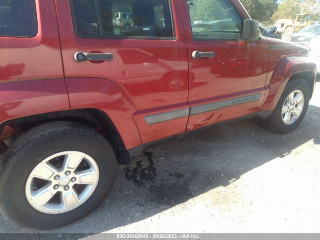 Photo 5 VIN: 1J4PN2GK2AW159288 - JEEP LIBERTY 