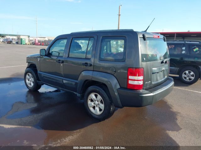 Photo 2 VIN: 1J4PN2GK2BW568571 - JEEP LIBERTY 