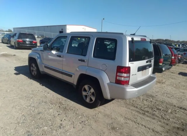 Photo 2 VIN: 1J4PN2GK2BW573365 - JEEP LIBERTY 