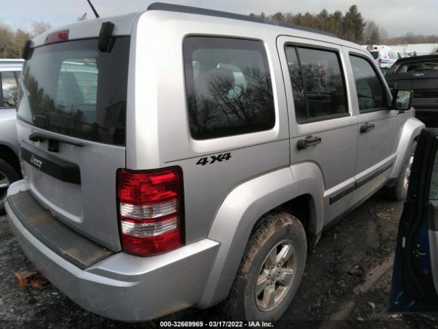 Photo 3 VIN: 1J4PN2GK3AW107166 - JEEP LIBERTY 