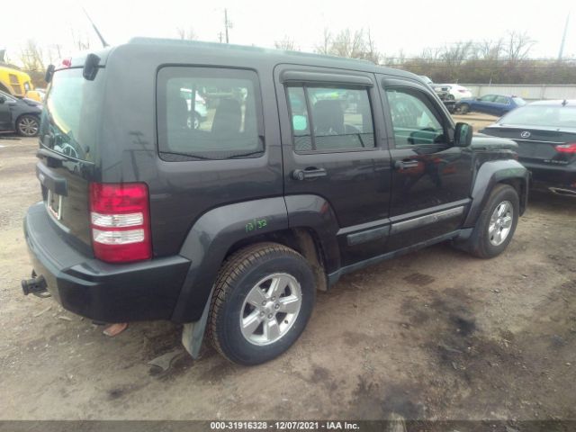 Photo 3 VIN: 1J4PN2GK3BW527303 - JEEP LIBERTY 