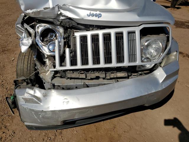 Photo 8 VIN: 1J4PN2GK3BW562388 - JEEP LIBERTY LI 