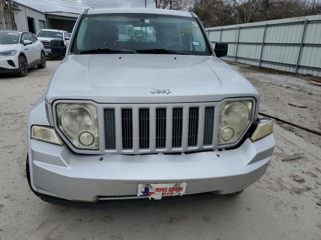 Photo 4 VIN: 1J4PN2GK3BW568823 - JEEP LIBERTY 