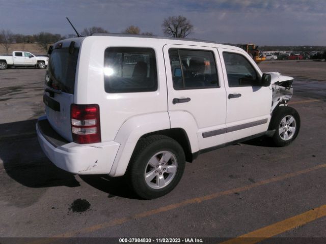 Photo 3 VIN: 1J4PN2GK3BW579322 - JEEP LIBERTY 