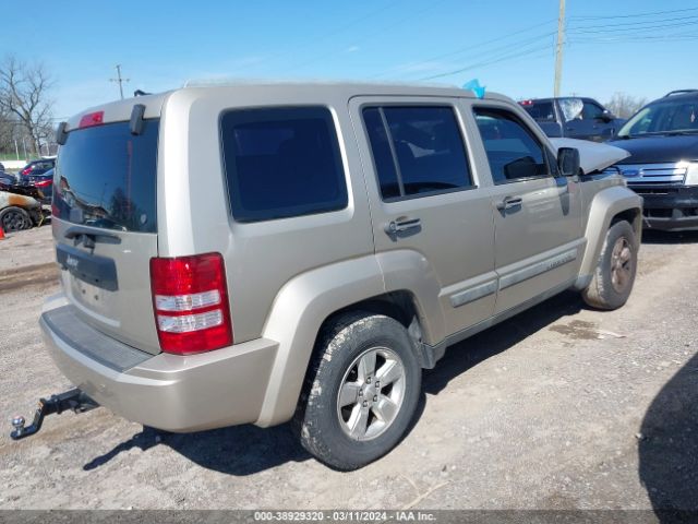 Photo 3 VIN: 1J4PN2GK3BW580034 - JEEP LIBERTY 