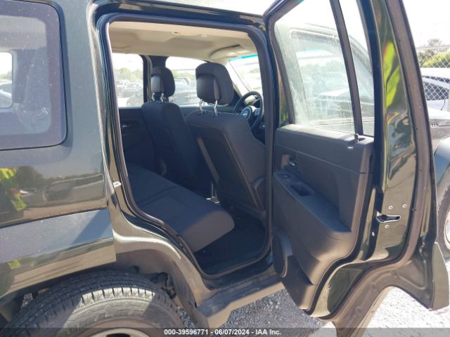 Photo 7 VIN: 1J4PN2GK3BW587761 - JEEP LIBERTY 