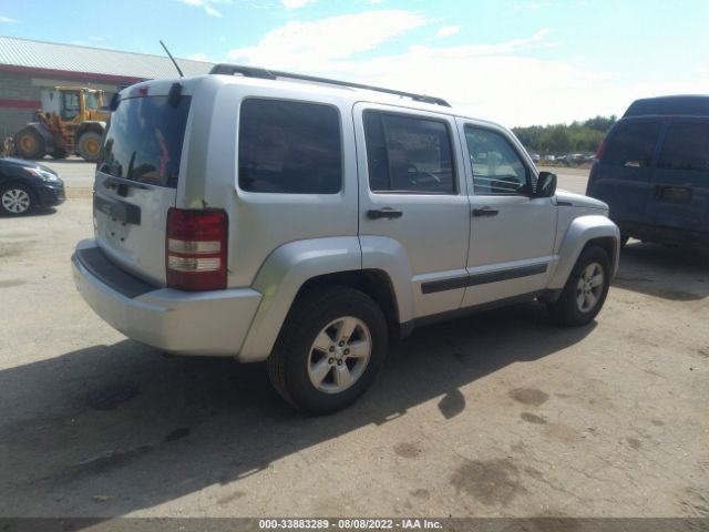 Photo 3 VIN: 1J4PN2GK4AW118497 - JEEP LIBERTY 