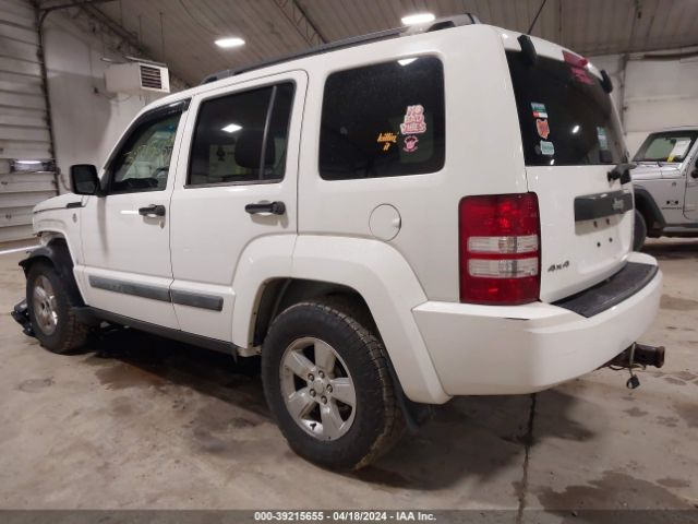 Photo 2 VIN: 1J4PN2GK4AW166422 - JEEP LIBERTY 