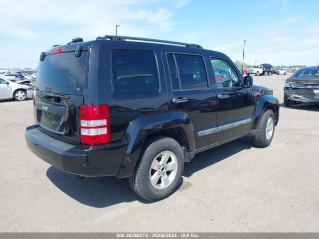 Photo 3 VIN: 1J4PN2GK4BW533241 - JEEP LIBERTY 