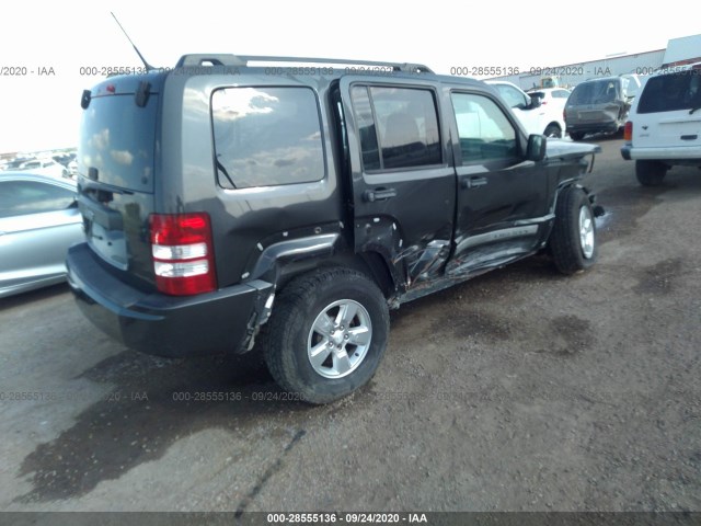 Photo 3 VIN: 1J4PN2GK4BW535281 - JEEP LIBERTY 