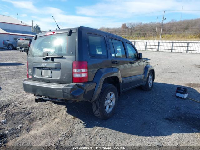 Photo 3 VIN: 1J4PN2GK4BW565333 - JEEP LIBERTY 