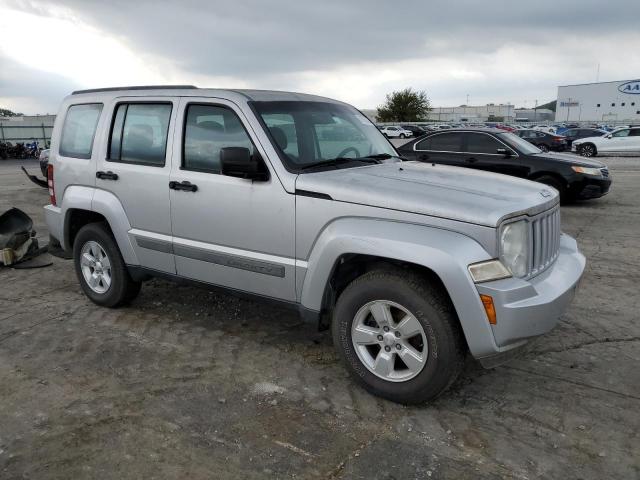 Photo 3 VIN: 1J4PN2GK5AW143778 - JEEP LIBERTY SP 