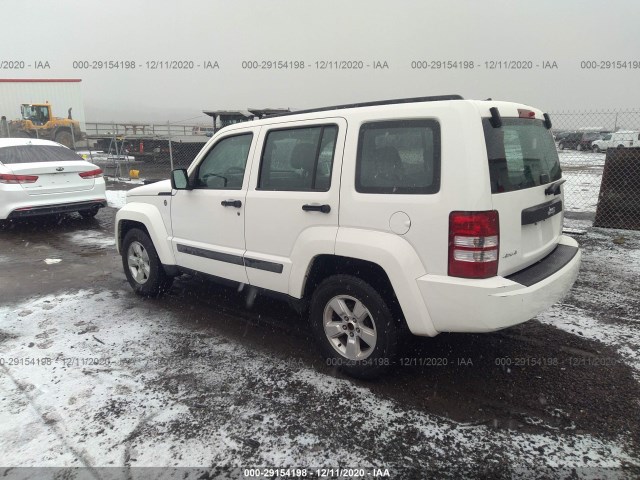 Photo 2 VIN: 1J4PN2GK5AW145207 - JEEP LIBERTY 