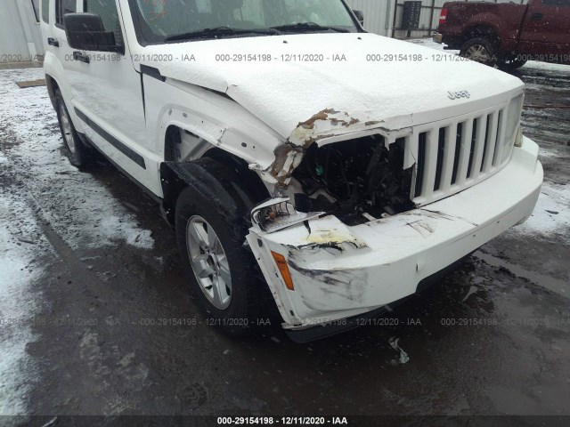 Photo 5 VIN: 1J4PN2GK5AW145207 - JEEP LIBERTY 