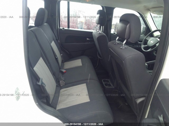 Photo 7 VIN: 1J4PN2GK5AW145207 - JEEP LIBERTY 