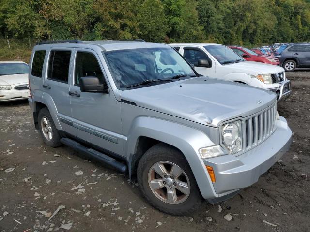 Photo 3 VIN: 1J4PN2GK5AW178949 - JEEP LIBERTY SP 