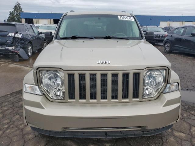 Photo 4 VIN: 1J4PN2GK5AW179227 - JEEP LIBERTY 