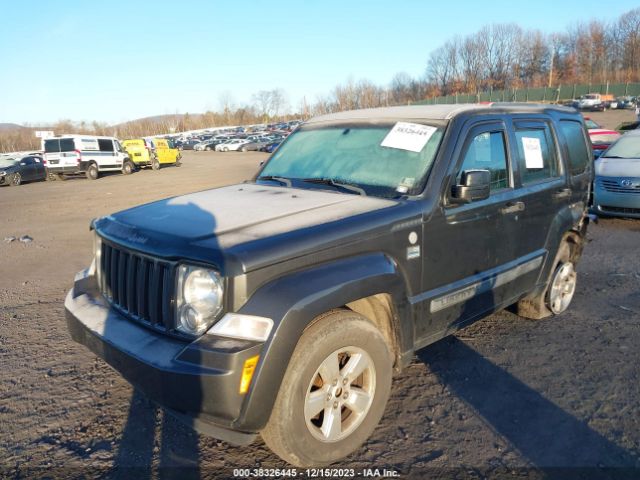 Photo 1 VIN: 1J4PN2GK5AW182838 - JEEP LIBERTY 