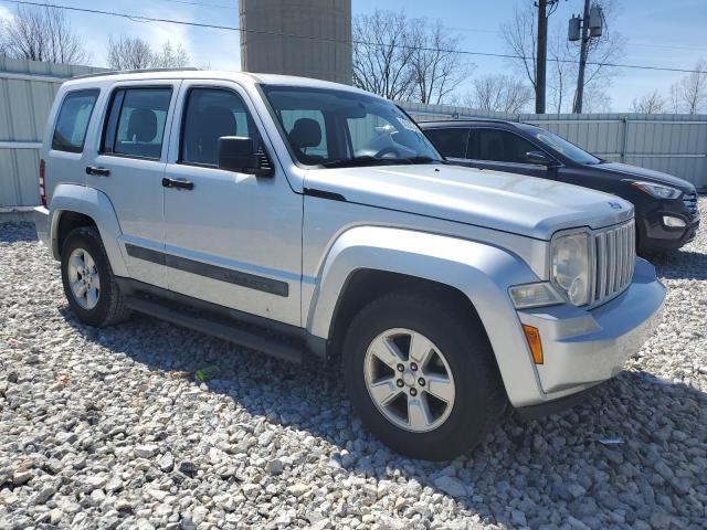 Photo 3 VIN: 1J4PN2GK5BW509403 - JEEP LIBERTY 