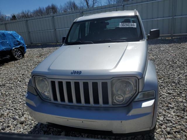 Photo 4 VIN: 1J4PN2GK5BW509403 - JEEP LIBERTY 