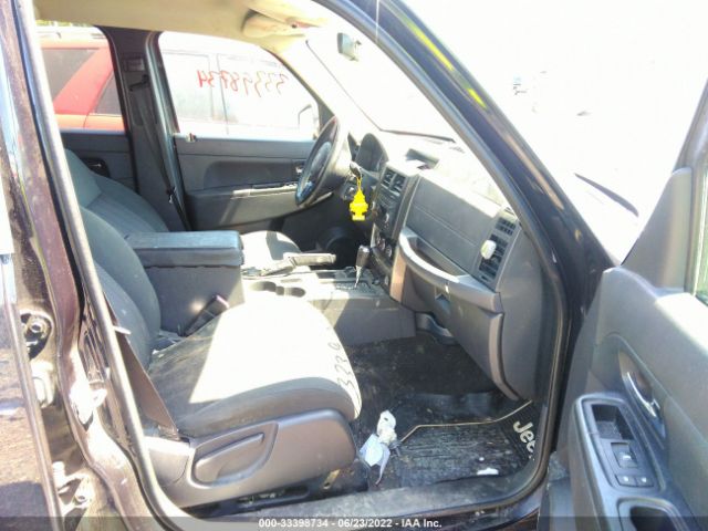 Photo 4 VIN: 1J4PN2GK5BW519316 - JEEP LIBERTY 