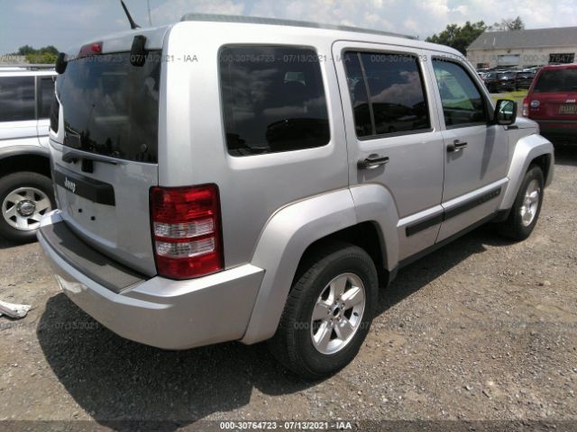 Photo 3 VIN: 1J4PN2GK5BW523849 - JEEP LIBERTY 