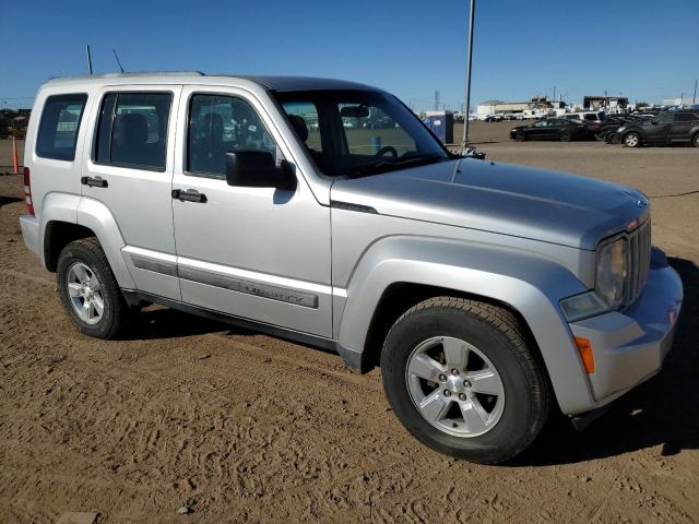 Photo 3 VIN: 1J4PN2GK5BW533507 - JEEP LIBERTY 