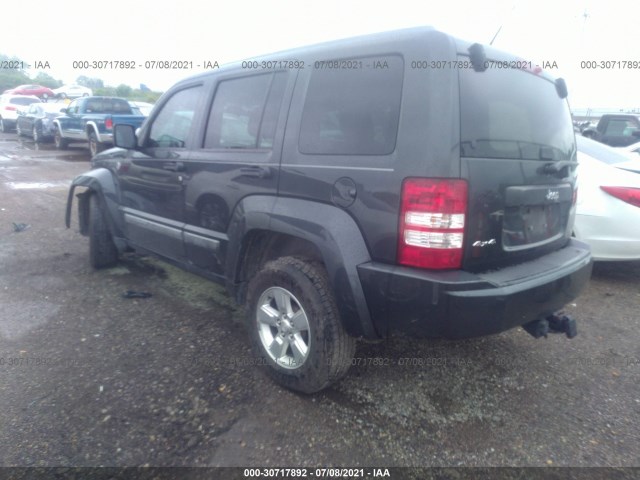 Photo 2 VIN: 1J4PN2GK5BW556849 - JEEP LIBERTY 