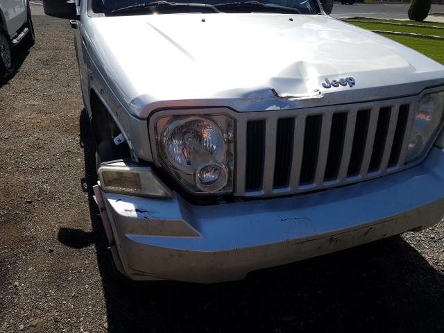 Photo 8 VIN: 1J4PN2GK6AW109395 - JEEP LIBERTY SP 