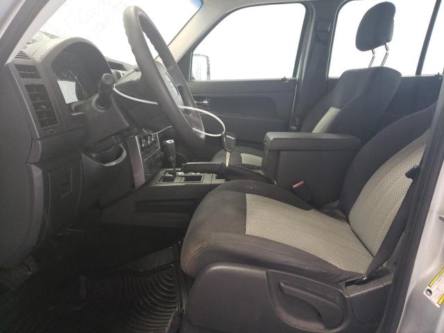 Photo 6 VIN: 1J4PN2GK6AW133129 - JEEP LIBERTY 