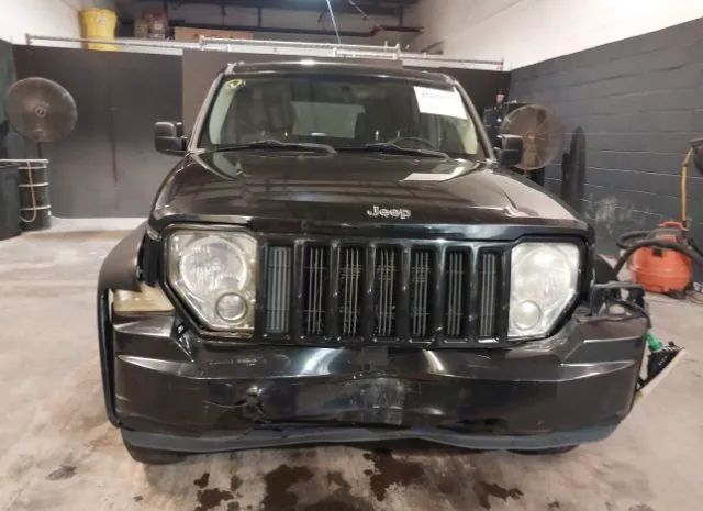 Photo 5 VIN: 1J4PN2GK6AW145247 - JEEP LIBERTY 