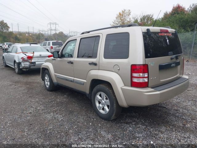 Photo 2 VIN: 1J4PN2GK6BW502122 - JEEP LIBERTY 