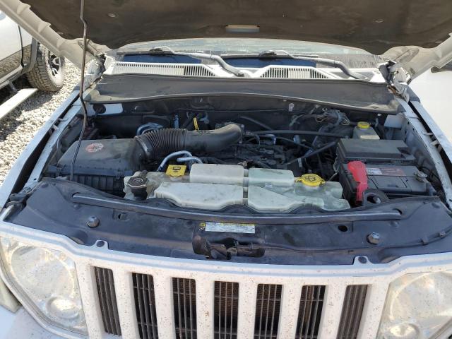 Photo 11 VIN: 1J4PN2GK6BW551952 - JEEP LIBERTY 