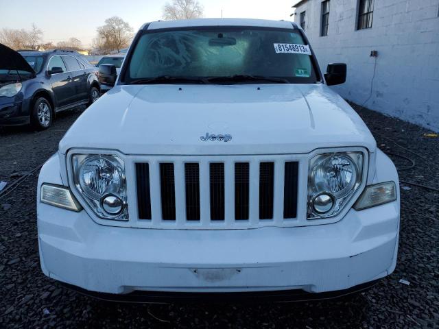 Photo 4 VIN: 1J4PN2GK6BW570310 - JEEP LIBERTY 