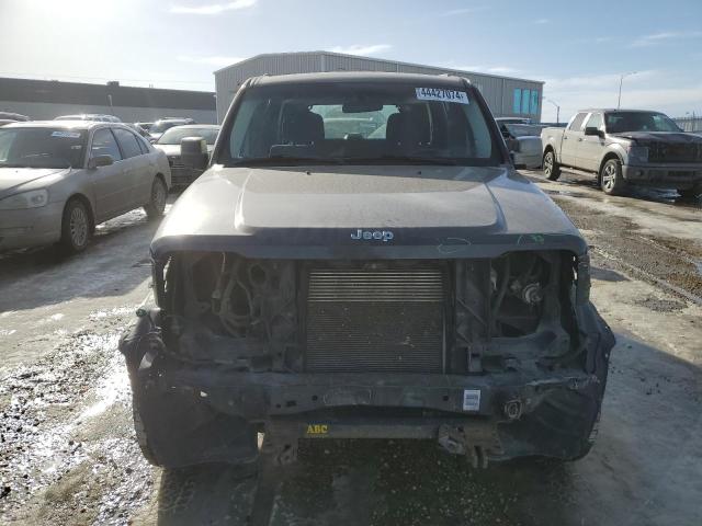 Photo 9 VIN: 1J4PN2GK6BW571165 - JEEP LIBERTY 