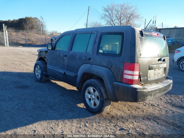 Photo 2 VIN: 1J4PN2GK6BW592744 - JEEP LIBERTY 