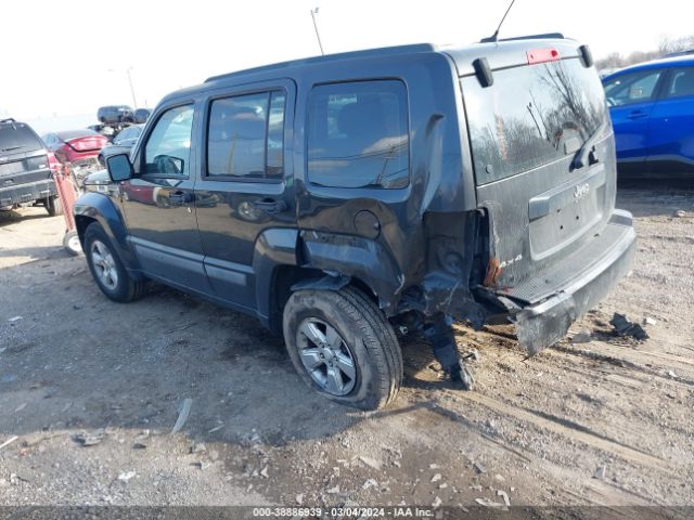 Photo 2 VIN: 1J4PN2GK7AW150523 - JEEP LIBERTY 