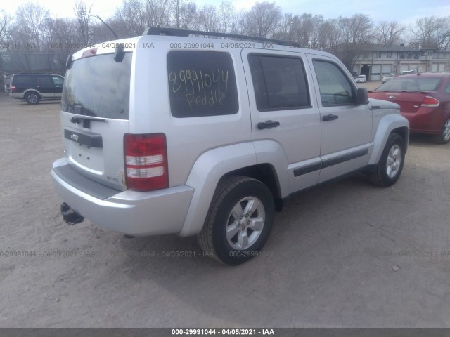 Photo 3 VIN: 1J4PN2GK7AW180718 - JEEP LIBERTY 