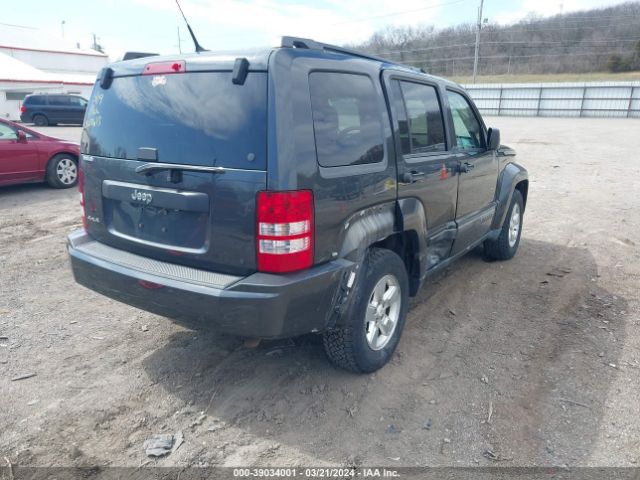 Photo 3 VIN: 1J4PN2GK7BW527613 - JEEP LIBERTY 