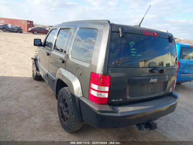 Photo 2 VIN: 1J4PN2GK7BW545822 - JEEP LIBERTY 